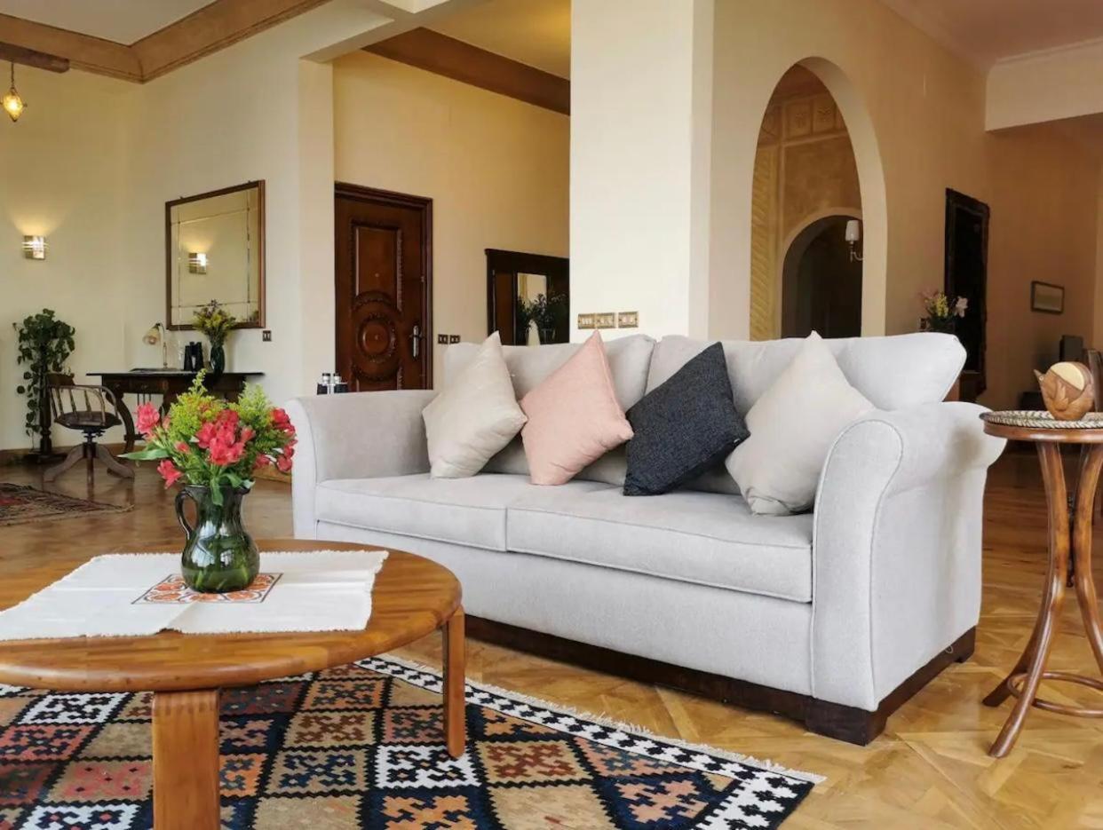 Luxury On The Nile - Zamalek Apartments Kairo Exterior foto